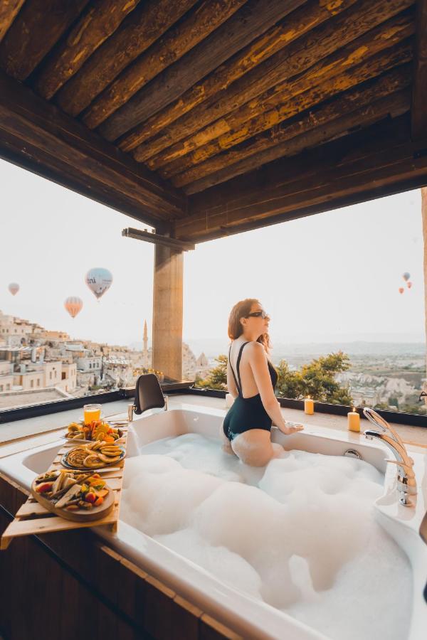 Karma Cappadocia Bed and Breakfast Üçhisar Buitenkant foto