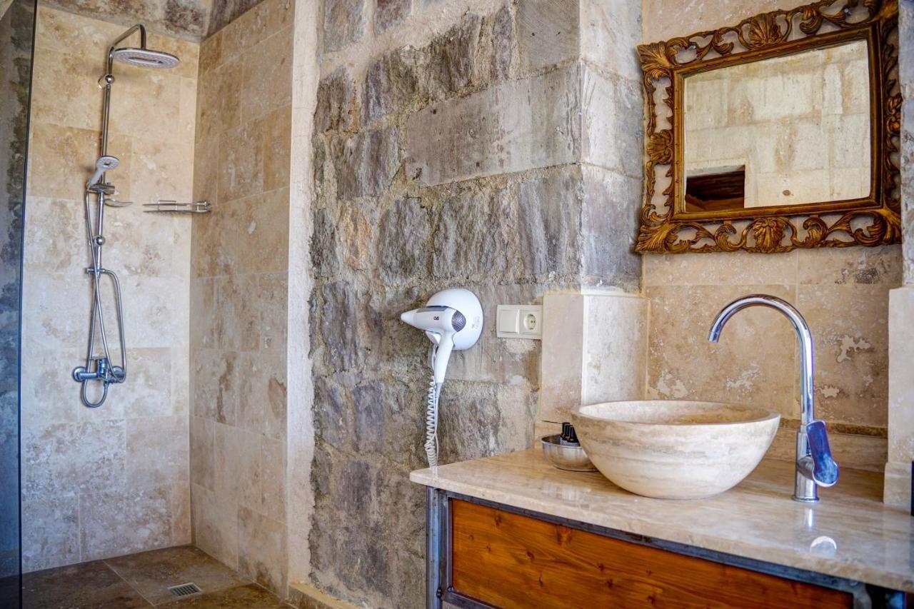 Karma Cappadocia Bed and Breakfast Üçhisar Buitenkant foto