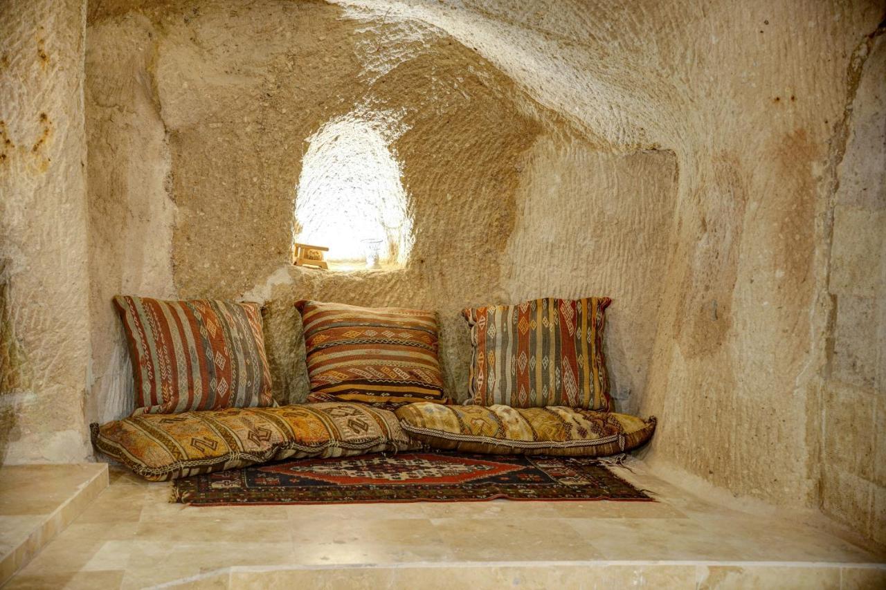 Karma Cappadocia Bed and Breakfast Üçhisar Buitenkant foto